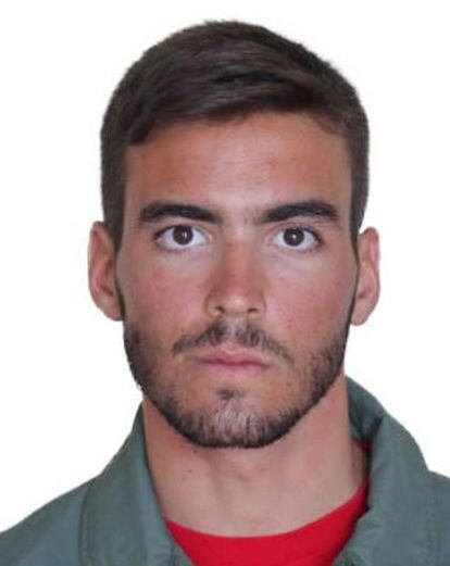 Fernando Pérez Serrano, el teniente de 26 años fallecido en el accidente del F-18.