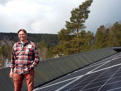 Tom Sel&auml;nniemi, director del centro de visitantes de Haltia, junto al parque nacional de Nuuksio.