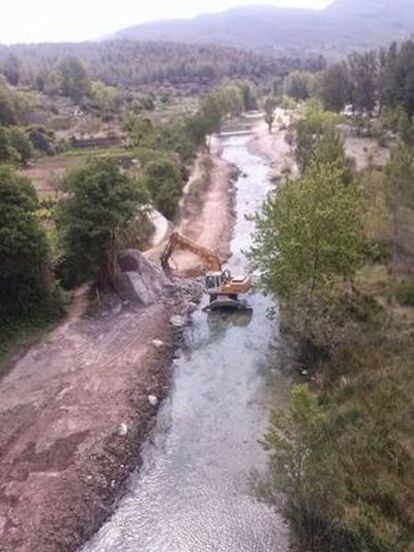 El tramo del río Millars a su paso por Montanejos durante las obras de remodelación del cauce.