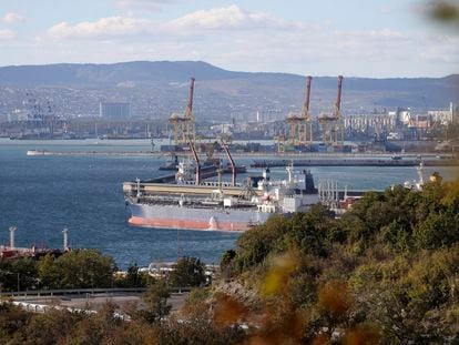 Un buque petrolero, a mediados de octubre en el puerto de Novorossiysk (Rusia).