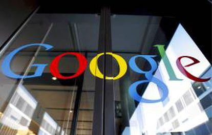Google ingresó 50.175 millones de dólares durante los últimos 12 meses, un 32,3 por ciento más que en 2011. EFE/Archivo