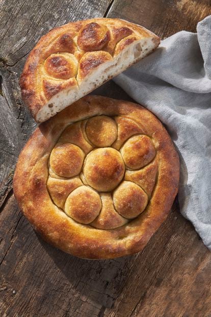 Pan de Pintera, en una imagen cedida por la editorial Larousse, del libro 'Panes'.