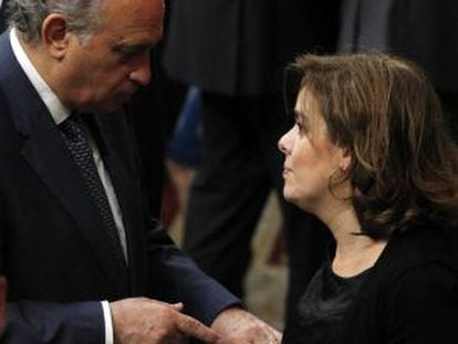 El ministro del Interior, Jorge Fernández Díaz, y la vicepresidenta Soraya Sáenz de Santamaría.