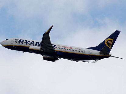 Un avión de Ryanair cerca de Toulouse, Francia