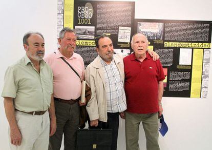 De izquierda a derecha, Francisco Acosta, Pedro Santisteban, Eduardo Saborido y Fernando Soto, sindicalistas condenados en el Proceso 1001, fotografiados el lunes en la exposición dedicada a su memoria