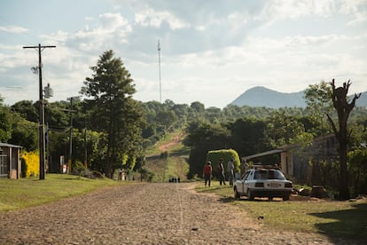 Una calle del Departamento de Guairá (Paraguay), cuya capital es Villarrica.