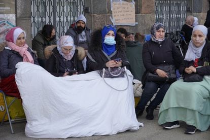 Los refugiados sirios protestan cerca del Parlamento en Copenhague el 21 de mayo.