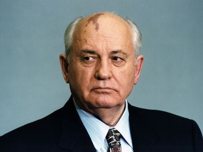 Mijaíl Gorbachov, en noviembre de 1999.