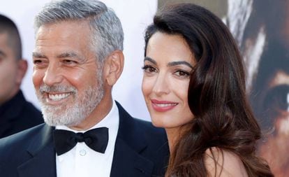 George Clooney y su esposa Amal en una entrega de premios en Hollywood en junio de 2018.