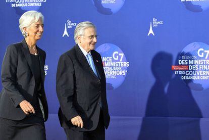 Lagarde camina junto al presidente del BCE, Jean-Claude Trichet, ayer en Marsella.