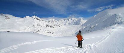 Panorama del glaciar Aletsch desde el punto Moosfluh.