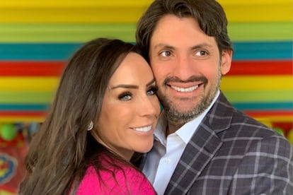 La presentadora mexicana Inés Gómez Mont y su marido, el abogado Víctor Manuel Álvarez.