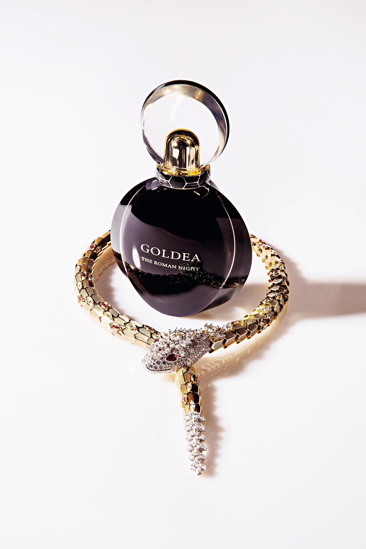 Goldea The Roman Night Eau de Parfum (108 €, 75 ml).