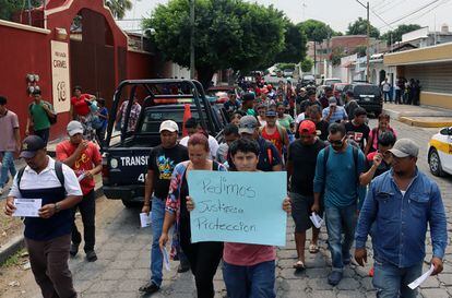 Decenas de migrantes protestan en la ciudad de Tapachula, en el Estado de Chiapas, el pasado 17 de abril.