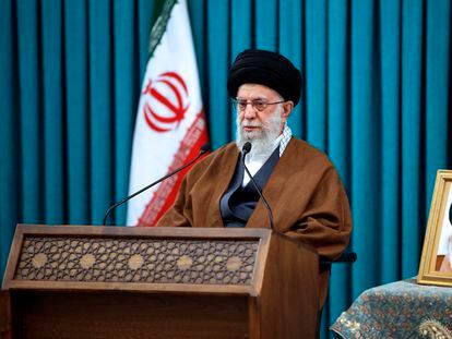 El líder supremo iraní, ayatolá Alí Jamenei, el lunes en una intervención televisada  en Teherán.