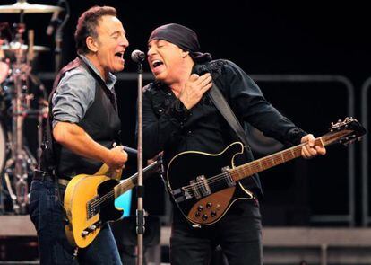 Bruce Springsteen y Steven Van Zandt, en un concierto.