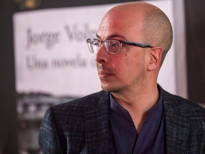 El escritor mexicano Jorge Volpi durante la presentación de su libro 'Una novela criminal' en Ciudad de México en 2018.