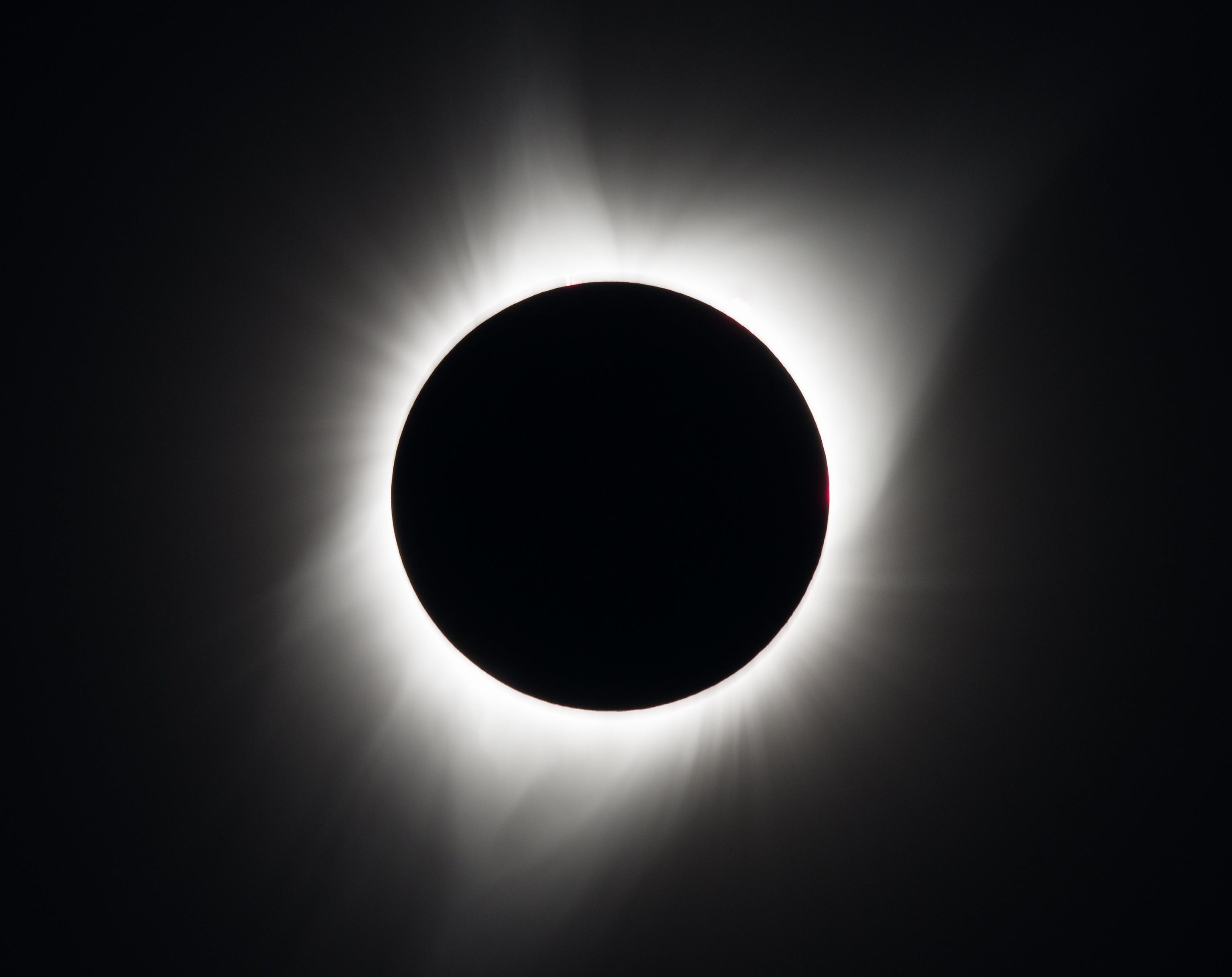 El último eclipse solar total en la historia de la Tierra
