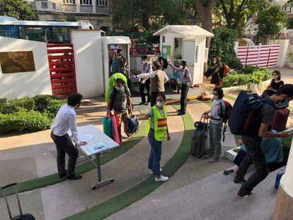 Instalaciones del Instituto Cervantes de Nueva Delhi, que acoge a turistas españoles a la espera de viajar a Madrid, el jueves.