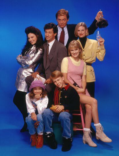 Imagen promocional de 1995 de la serie 'La niñera', protagonizada por Fran Drescher (a la izquierda).