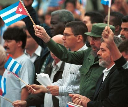382466 03: Cuban President Fidel Castro speaks to two-time Brazilian presidential candidate for the leftist Workers Party, Luiz Inacio Lula da Silva, right, during a demonstration to demand that exile Luis Posada Carriles be tried for terrorism in front of the U.S. Interests Section, November 27, 2000 in Havana, Cuba. Cuba accuses Carriles, 72, of masterminding the 1976 bombing of a Cubana airliner off the coast of Barbados, which killed 73 people. It also blames him for a string of bombings at Havana tourist locales in 1997, including one that killed an Italian tourist. (Photo by Jorge Rey/Newsmakers)
