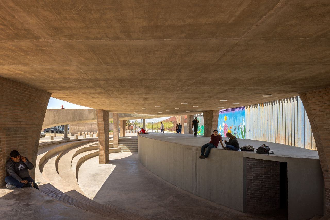 La biblioteca diseñada por Fernanda Canales en Agua Prieta.