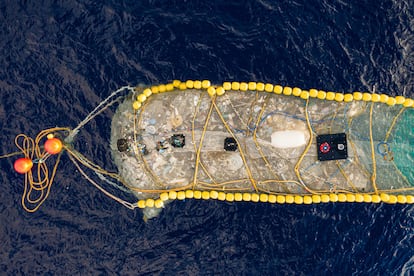 In the open sea, plastic floats ending up on islands of waste that are formed in ocean gyres thanks to ocean currents.  In the image, a net from The Ocean Cleanup expedition full of plastics.