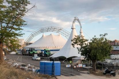 Vista de la parcela de Delicias donde están montando un espacio de ocio.