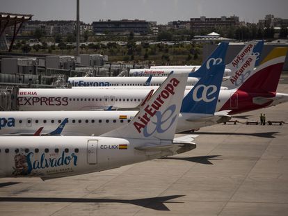 Varios aviones de Air Europa en la T4 del aeropuerto Adolfo Suárez Madrid-Barajas en mayo de 2021.