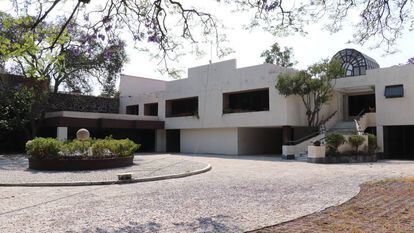 La antigua casa de Amado Carrillo Fuentes, alias 'El señor de los cielos', al sur de Ciudad de México.