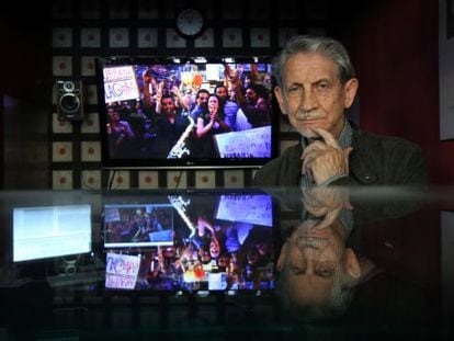 Basilio Mart&iacute;n Patino durante el montaje del documental &#039;Libre te quiero&#039;.