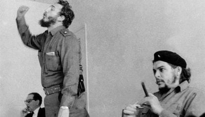 Fidel Castro i Ernesto Guevara a l'Havana, als anys 60.