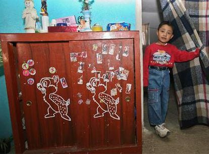 Edgar, al que se ha identificado como el primer niño afectado por la gripe porcina en México.