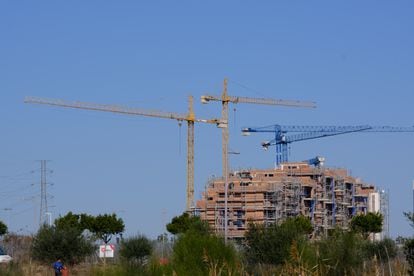 Construcción de viviendas en Dos Hermanas (Sevilla), el mes pasado.