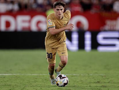 Gavi durante el partido ante el Sevilla este sábado.