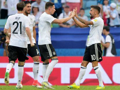 El equipo de Alemania durante su partido contra Camerún