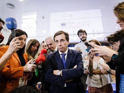 El alcalde de Madrid, José Luis Martínez-Almeida, a su llegada a la clausura de la Asamblea General de CEIM.