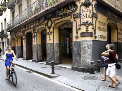 Un comerç històric del carrer del Carme de Barcelona.