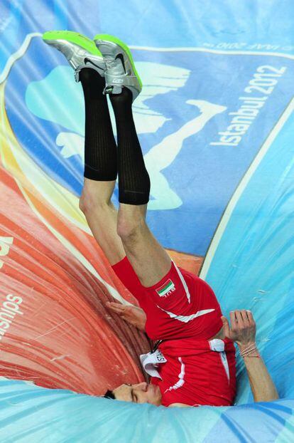 El búlgaro Viktor Ninov, tras un salto en la jornada del sábado.
