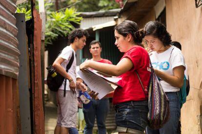 Catastro Nacional de Asentamientos en Costa Rica, realizado por TECHO entre 2013 y 2014. Se relevaron 394 asentamientos informales a partir de la investigación realizada por voluntarios de la investigación y referentes de las comunidades.