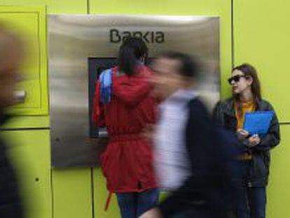 Un cajero autom&aacute;tico de Bankia.