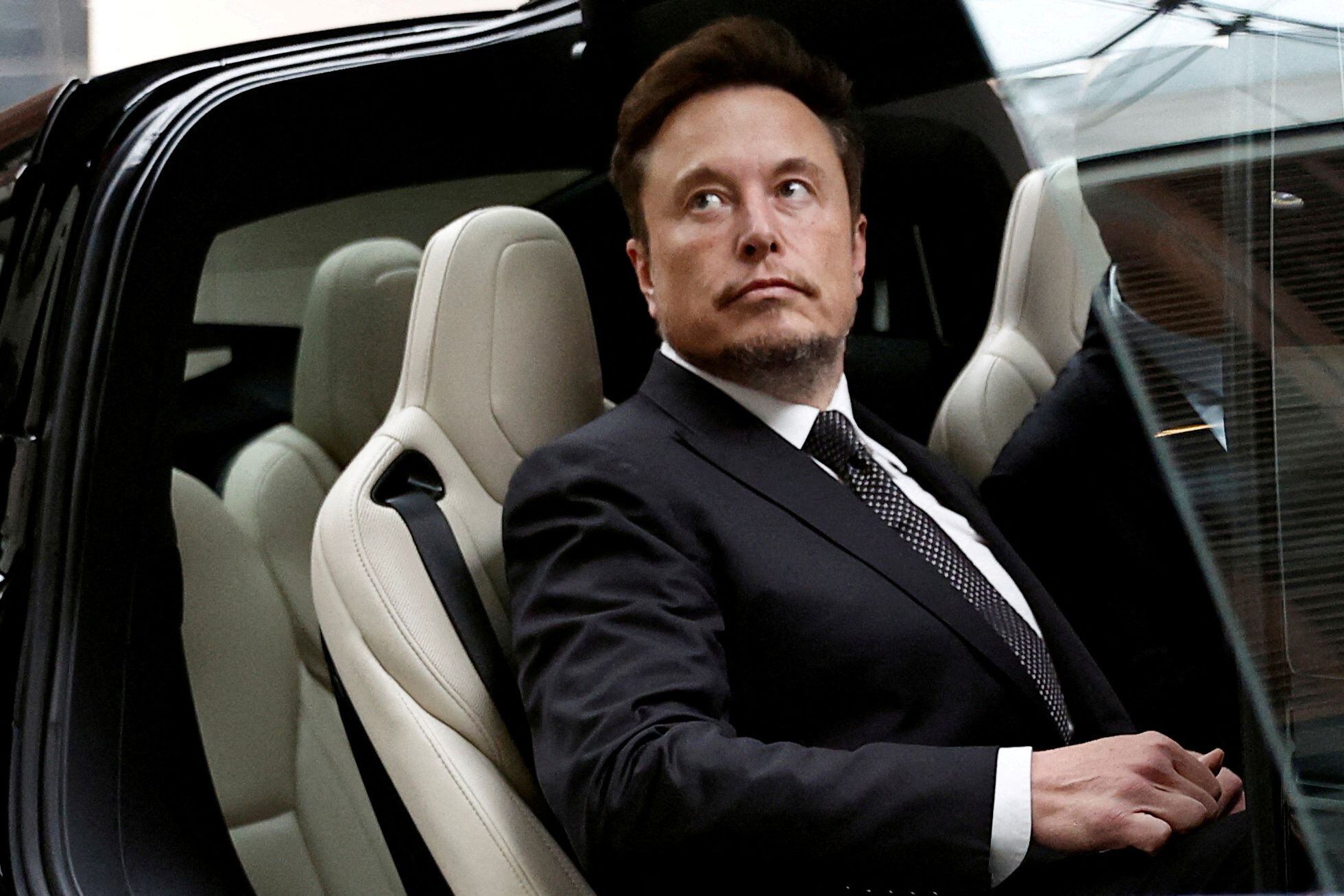 Elon Musk pide a la junta de Tesla que apruebe su bonus de 42.000 millones que anuló una jueza