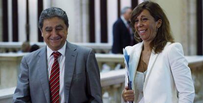 La presidenta del PPC, Alicia Sánchez Camacho, y el portavoz de su formación, Enric Millo, este jueves.