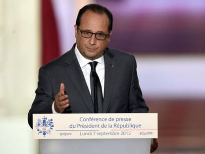 El president Hollande, durant la seva compareixença aquest dilluns a París.