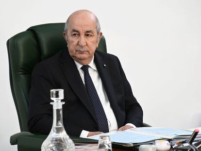El presidente de Argelia, Abdelmayid Tebún, en un reunión del Gobierno, el 5 de febrero en Argel.