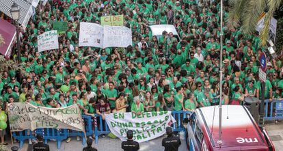 Manifestaci&oacute;n en contra del triling&uuml;ismo en Baleares. 
