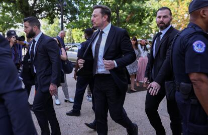  Elon Musk a su llegada al Senado. 