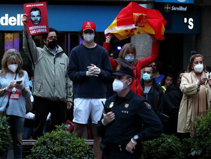 Proresta contra el Gobierno en el barrio de Salamanca en Madrid.