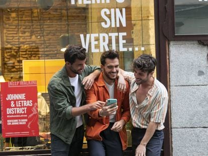 Daniel Acevedo, Alfonso Herrero y Nacho Velasco disfruntando del Barrio de Las letras.