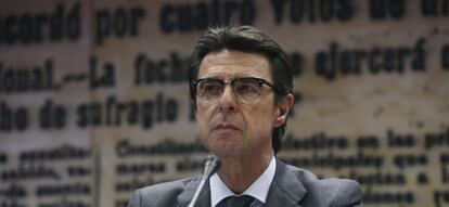 El ministro de Industria, Energia y Turismo, José Manuel Soria, durante su comparecencia ante la Comisión de Industria del Senado.